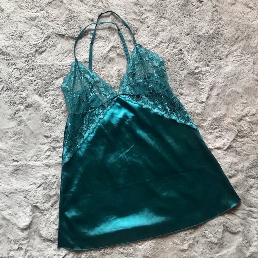 Never worn, no tags, satin and teal lace slip dress medium